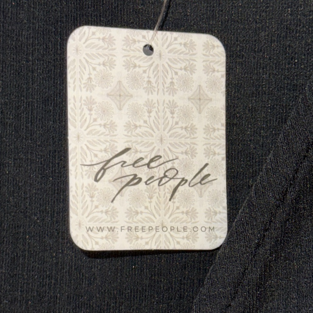 Free People NWT Black Beach Coverup Size Small - Picture 6 of 8